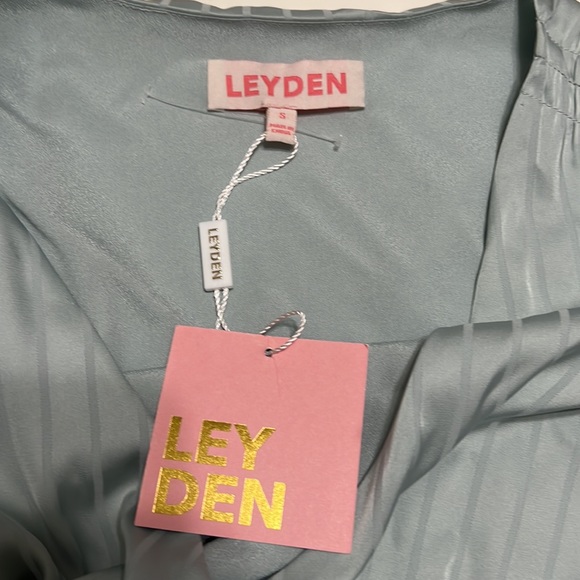 NWT Layden Beautiful Satin Stripe Long Sleeve Wrap Front Dress Mint Green Size S - Picture 12 of 13